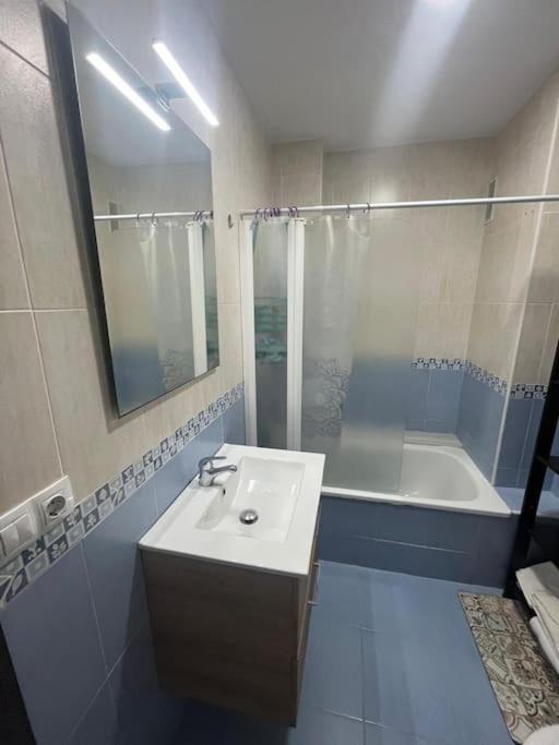El Pisito Vacasional Apartment Chiclana de la Frontera Luaran gambar